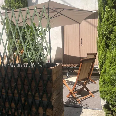 펜션 Bois Avec Terrasse Dans Le Sauternais *